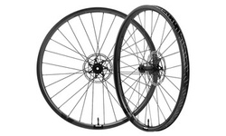 Komplet kół OUTLAW Cannondale LEFTY SET FCC (29I) SP 28H/28H FFWD BOOST DBCL 15/12MM TA (opona)